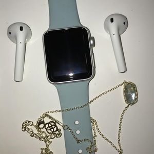Apple watch series 3 38mm silver (small band)